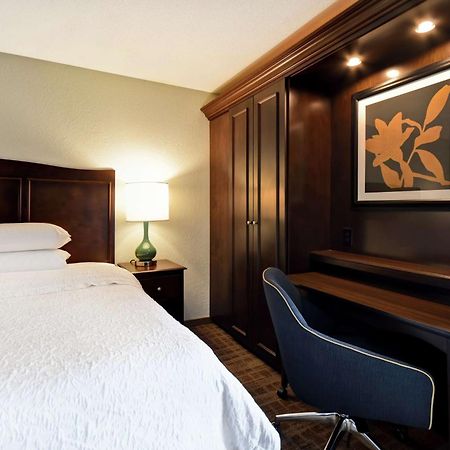 Hampton Inn Overland Park Dış mekan fotoğraf