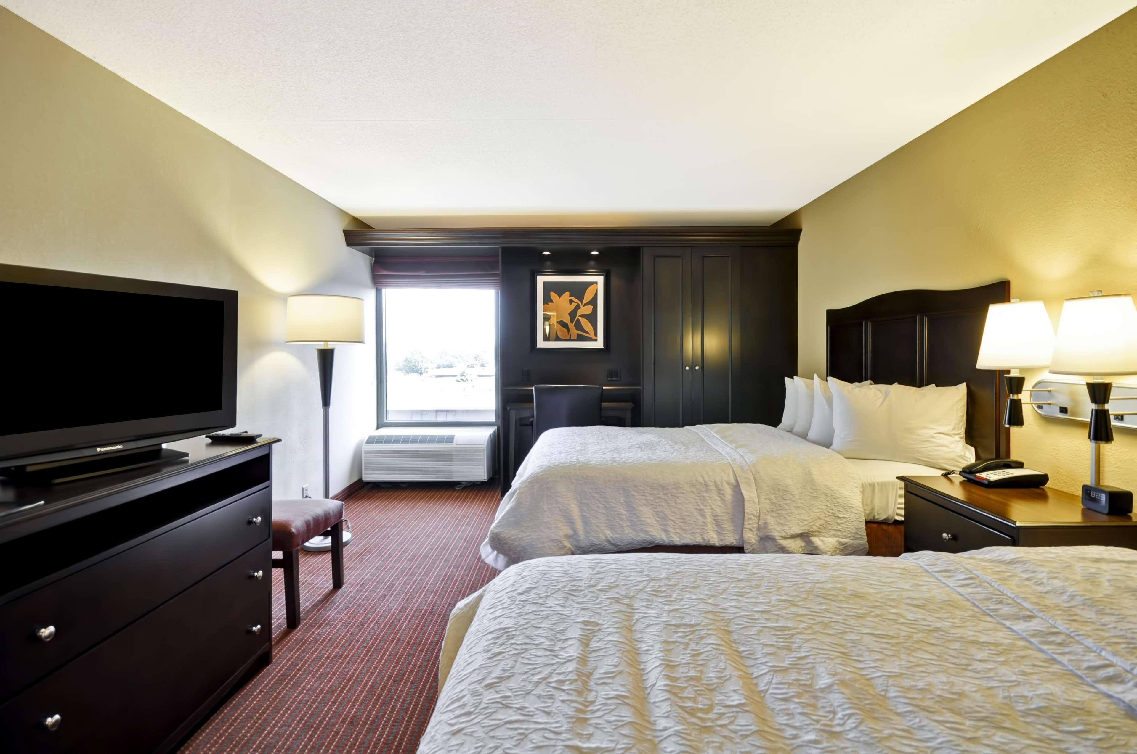 Hampton Inn Overland Park Dış mekan fotoğraf