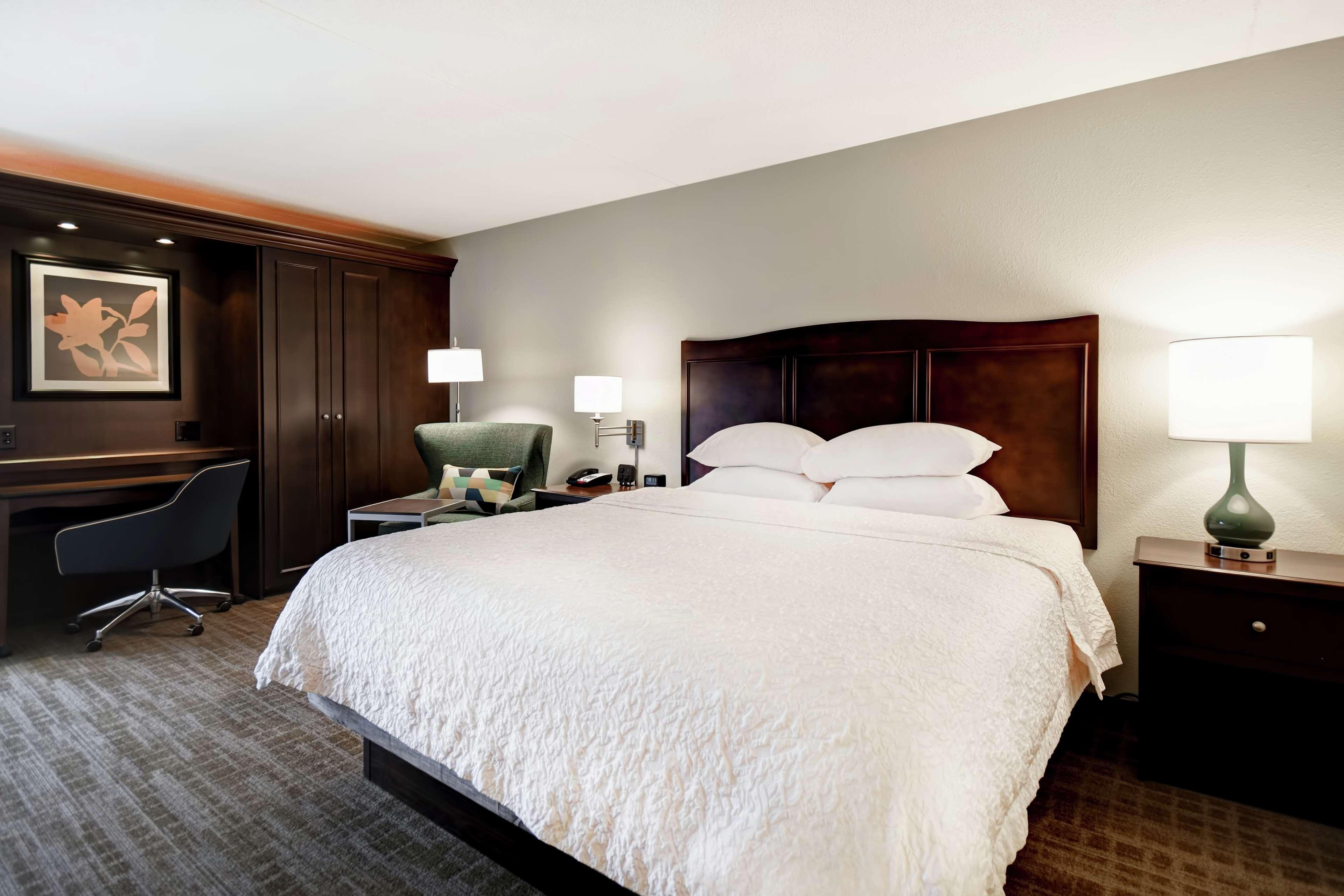 Hampton Inn Overland Park Dış mekan fotoğraf