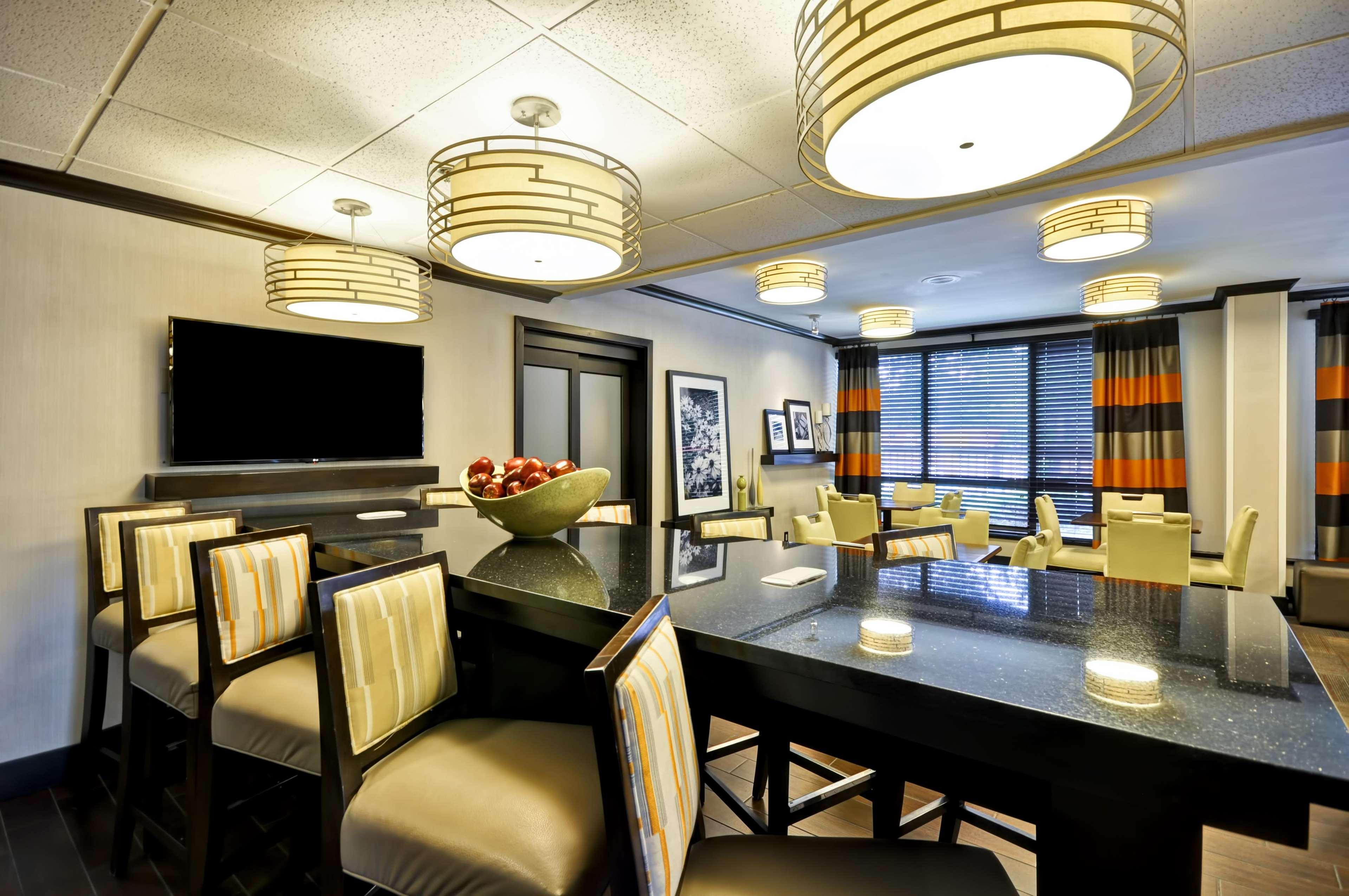 Hampton Inn Overland Park Dış mekan fotoğraf