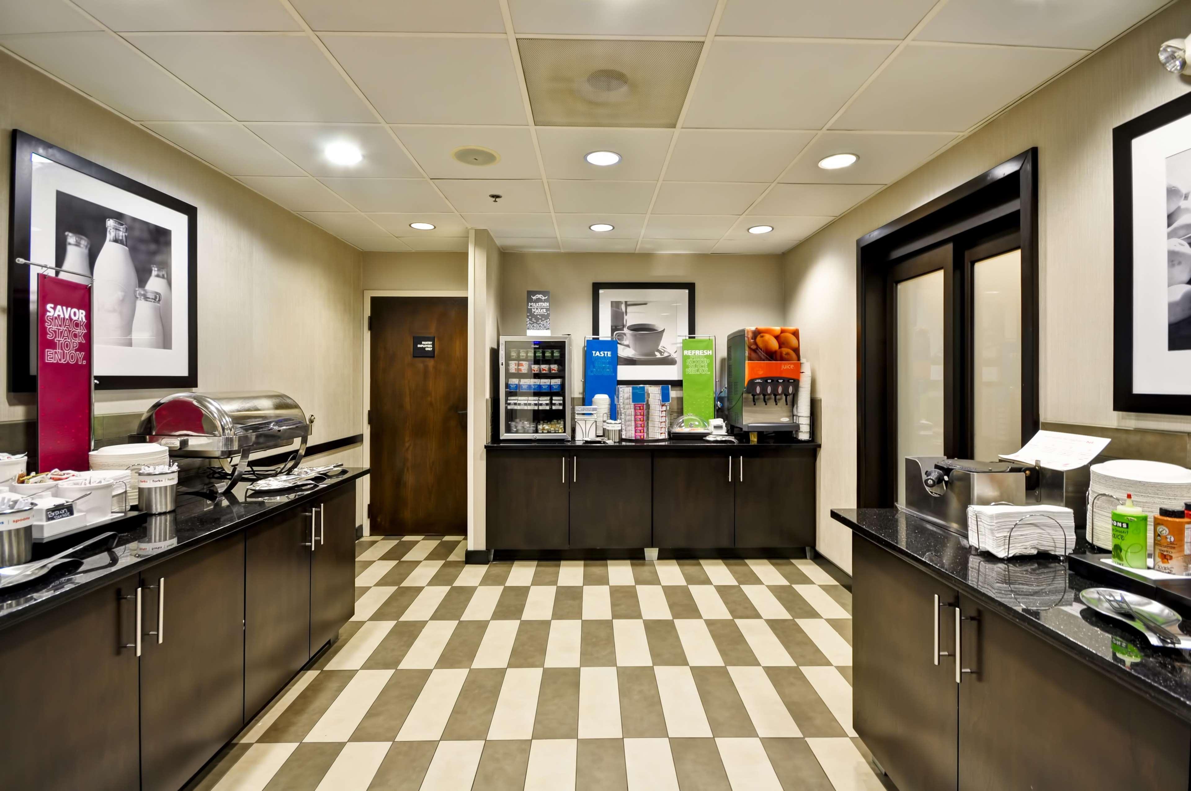 Hampton Inn Overland Park Dış mekan fotoğraf
