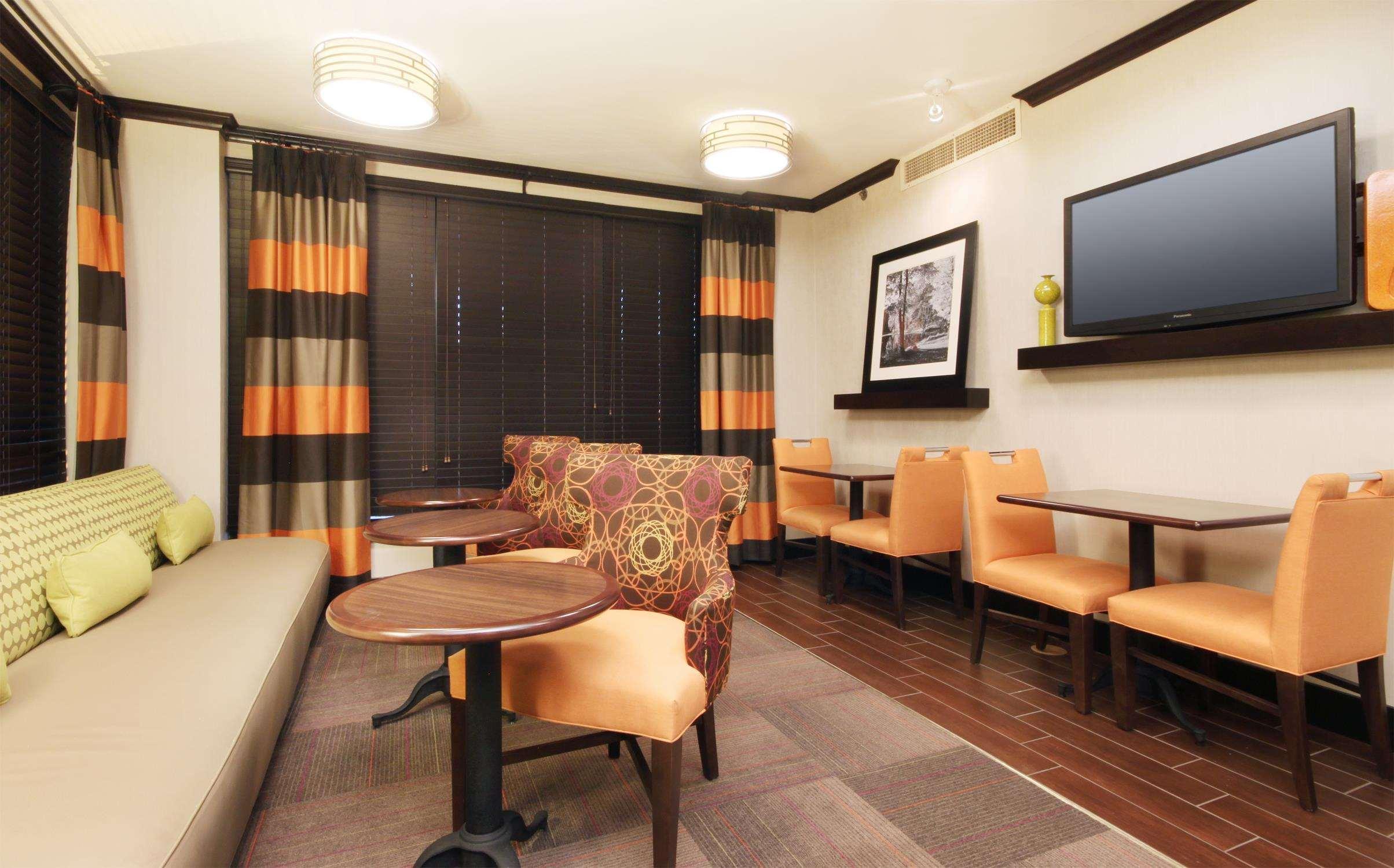 Hampton Inn Overland Park Restoran fotoğraf