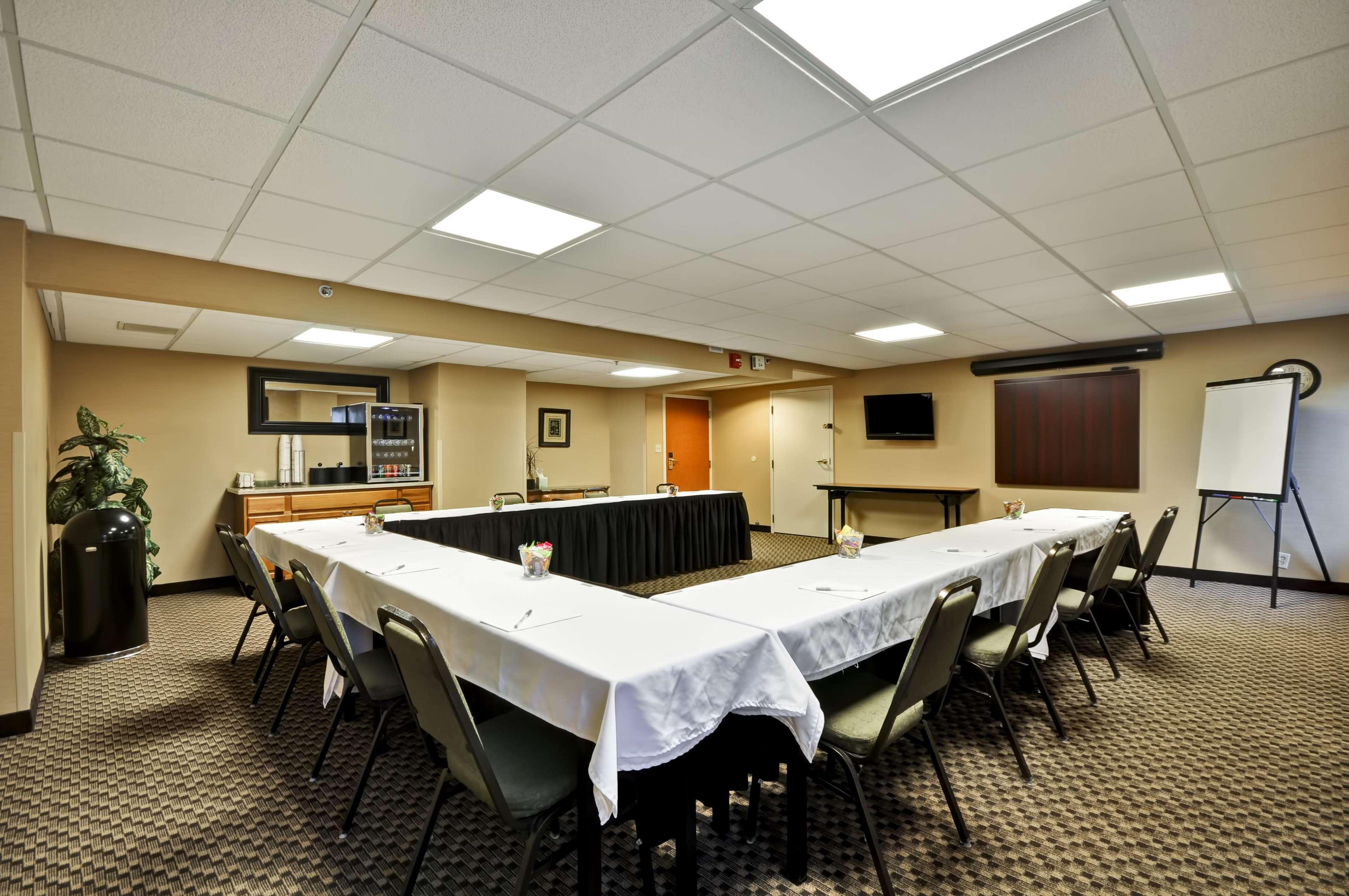 Hampton Inn Overland Park Dış mekan fotoğraf