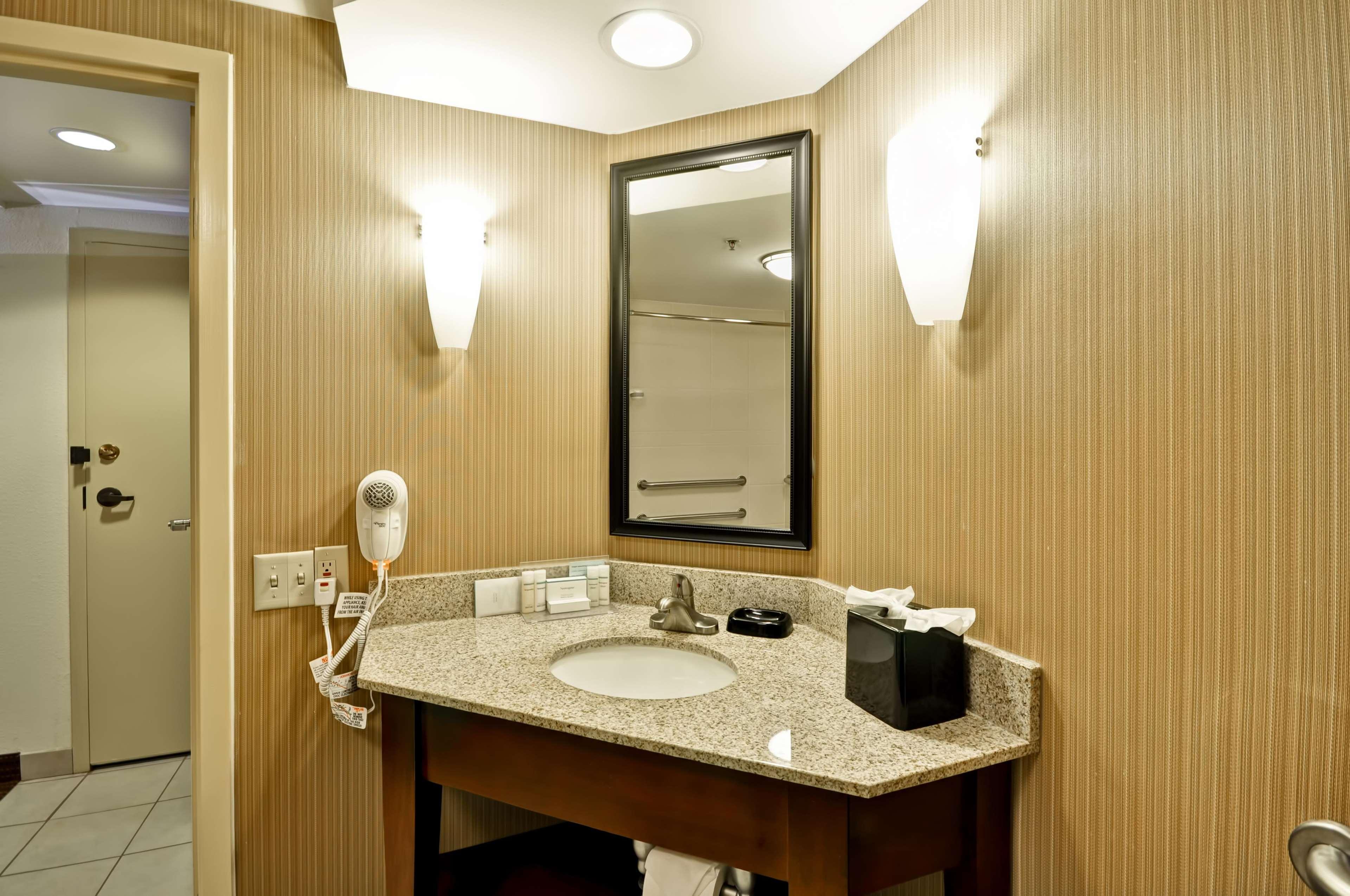 Hampton Inn Overland Park Dış mekan fotoğraf