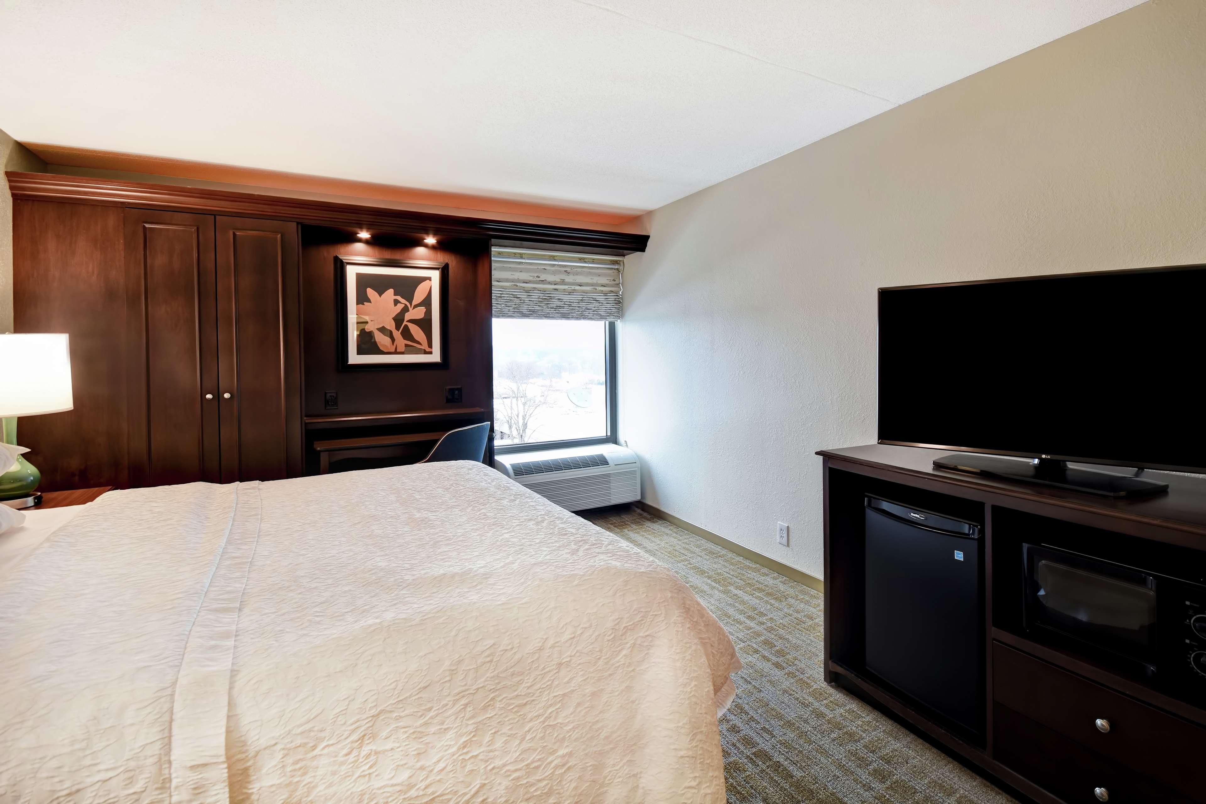 Hampton Inn Overland Park Dış mekan fotoğraf